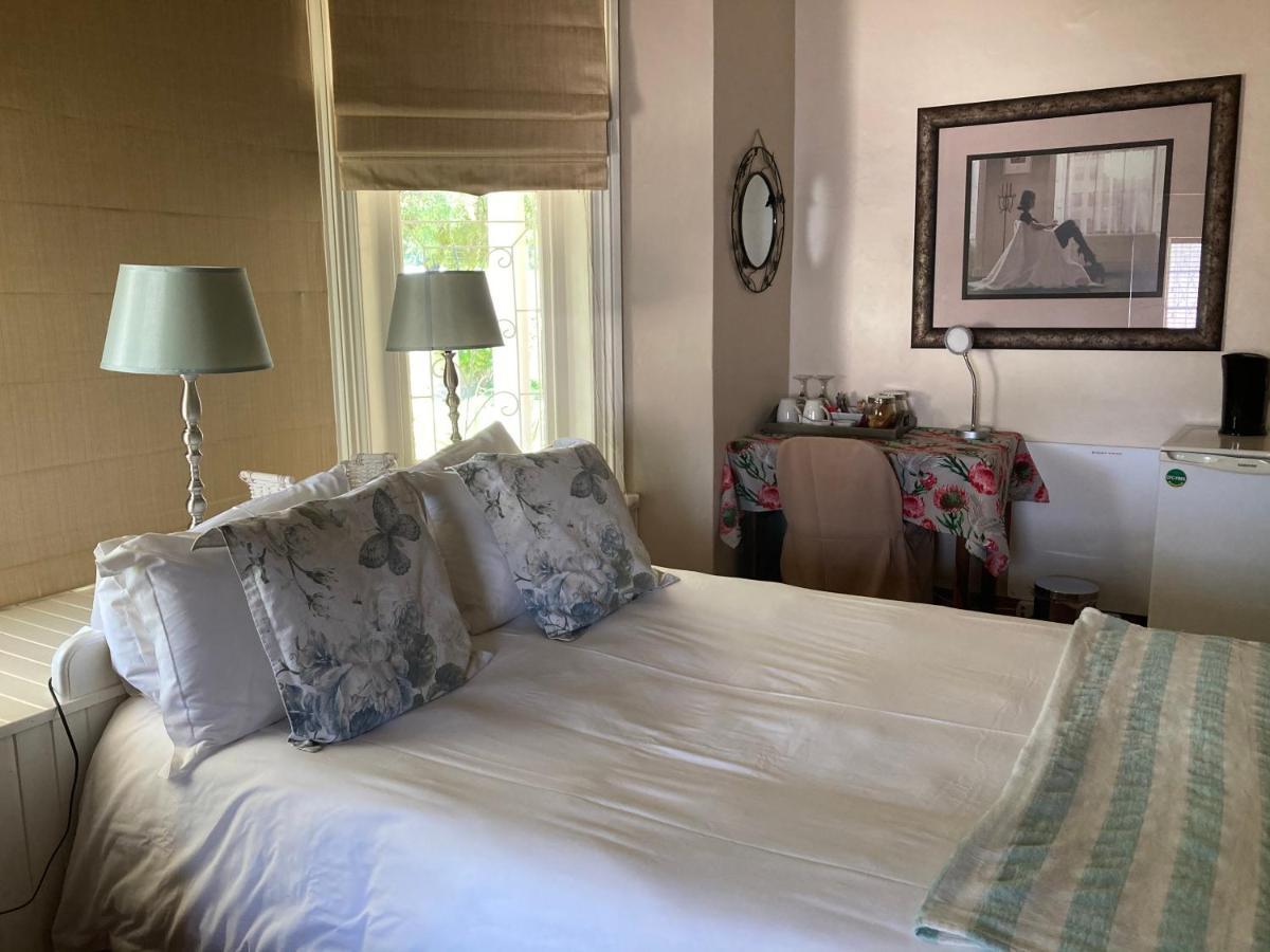 Jungnickel Guesthouse คิมเบอร์ลีย์ ภายนอก รูปภาพ